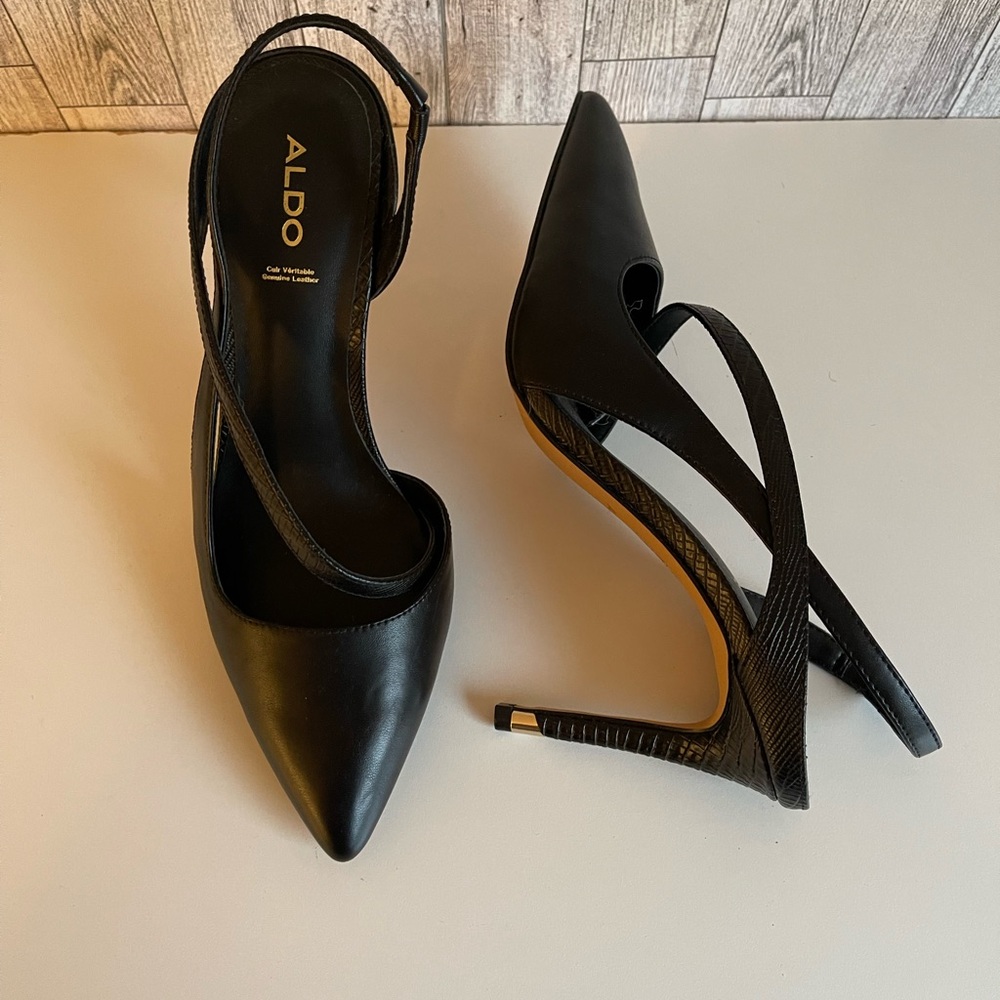 Women's ALDO Genuine Leather BLACK Strappy Heels with Pointed Toes Size 9